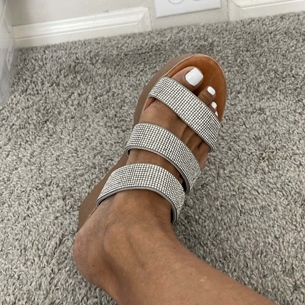Nature Breeze Women's Silver Wedge Sandals - Picture 4 of 5